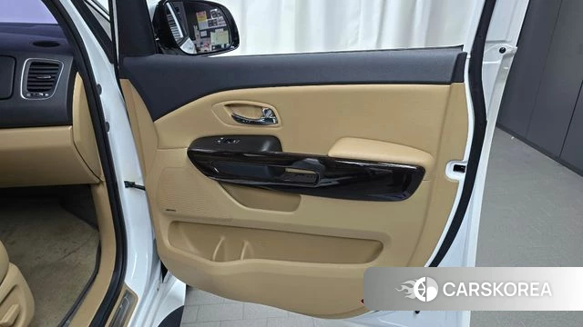 Kia The New Carnival id 5035602 из Кореи 17