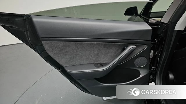 Tesla Model 3 id 4917665 из Кореи 17