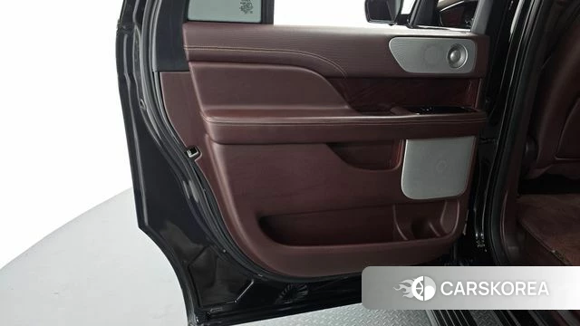 Lincoln Navigator 4th generation id 4992311 из Кореи 17