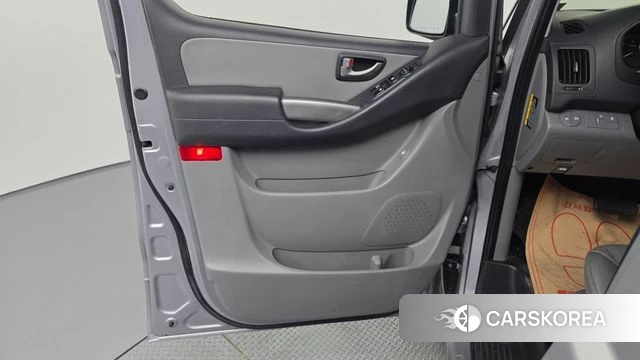 Hyundai The New Grand Starex id 4959440 из Кореи 17