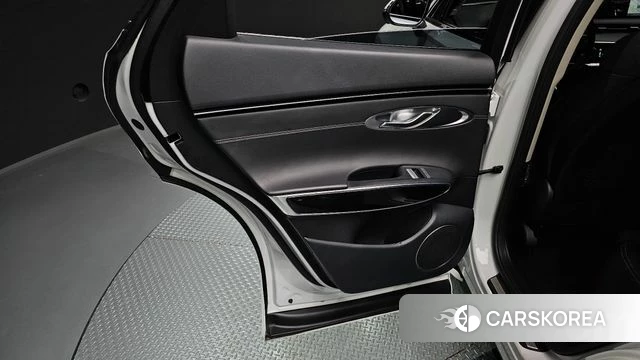 Genesis GV70 id 4958468 из Кореи 17