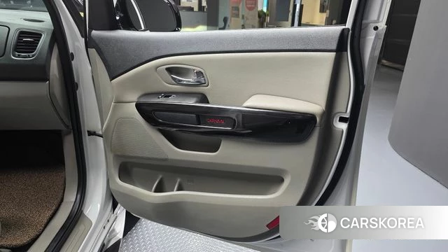 Kia The New Carnival id 4998778 из Кореи 17