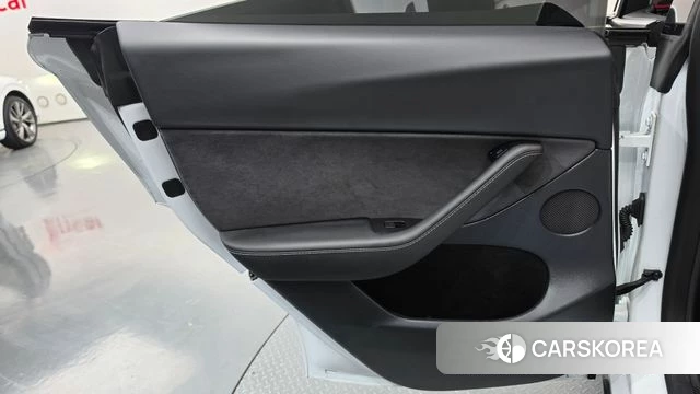 Tesla Model Y id 4996380 из Кореи 17