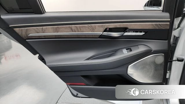 Genesis G90 id 4930935 из Кореи 17
