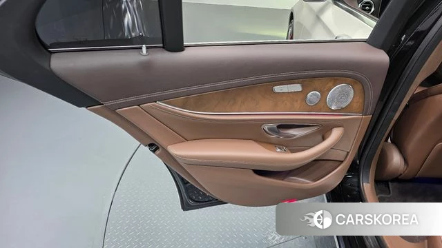 Mercedes-Benz E-Class W213 id 4993573 из Кореи 17