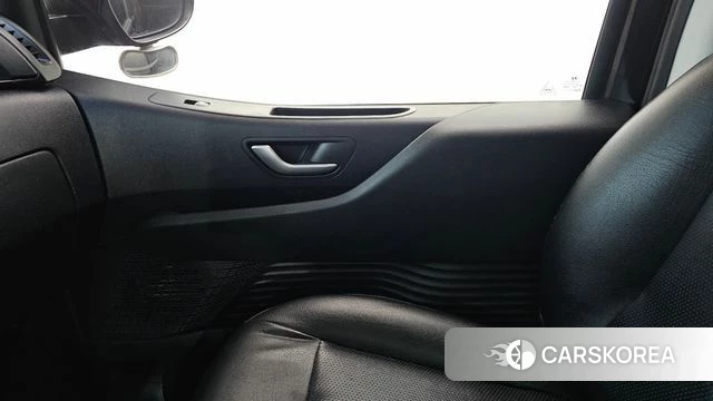 Hyundai Staria id 5003075 из Кореи 17