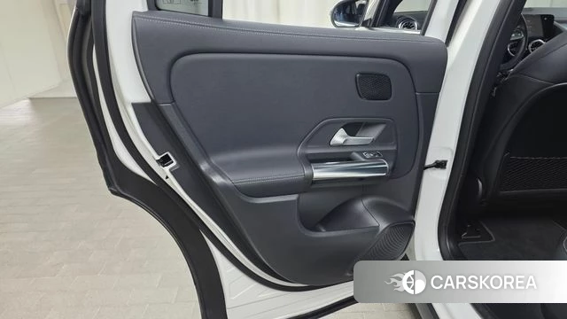 Mercedes-Benz EQA H243 id 5012565 из Кореи 17