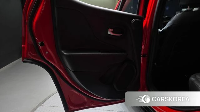 Jeep Renegade id 4951018 из Кореи 17