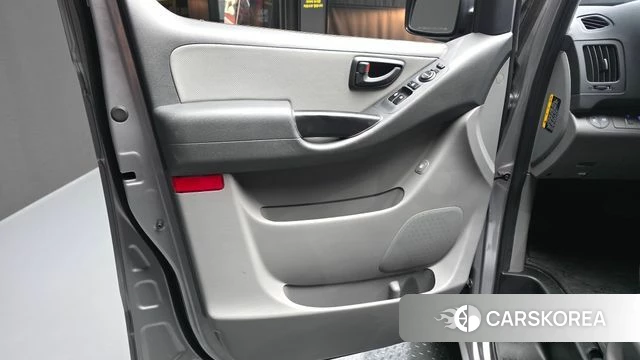 Hyundai The New Grand Starex id 4594068 из Кореи 17