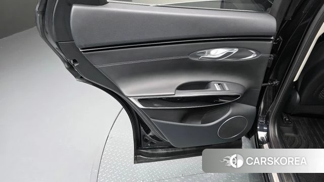Genesis GV70 id 5034724 из Кореи 17