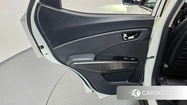 Ssangyong Tivoli Air id 5023200 из Кореи 17