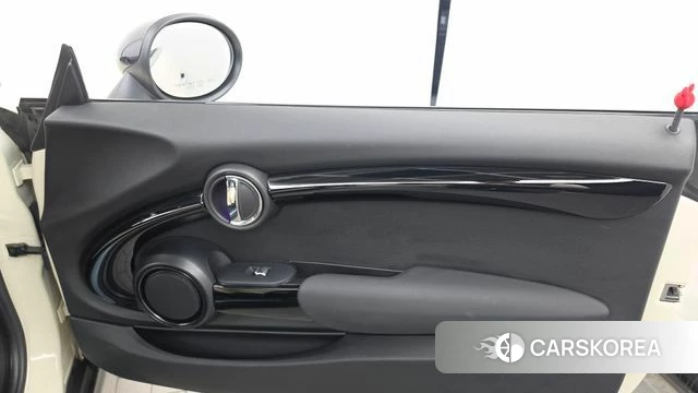 Mini Cooper id 5013603 из Кореи 17