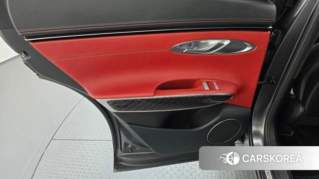 Genesis GV70 id 4991667 из Кореи 17