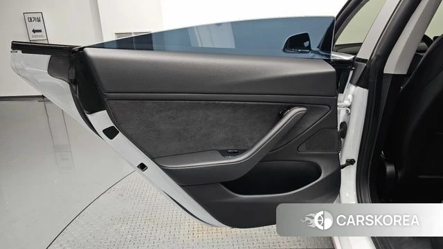 Tesla Model 3 id 5041314 из Кореи 17