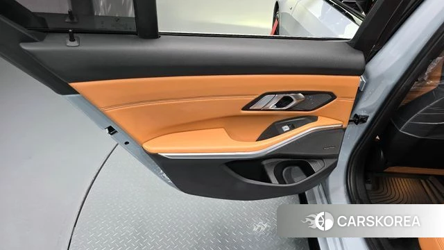 BMW 3 Series (G20) id 4991120 из Кореи 17