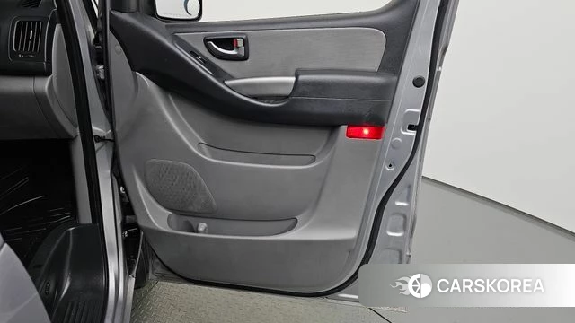Hyundai The New Grand Starex id 4959305 из Кореи 17