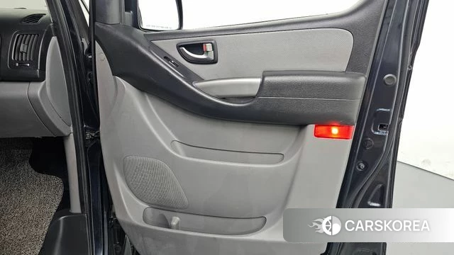 Hyundai The New Grand Starex id 5048126 из Кореи 17