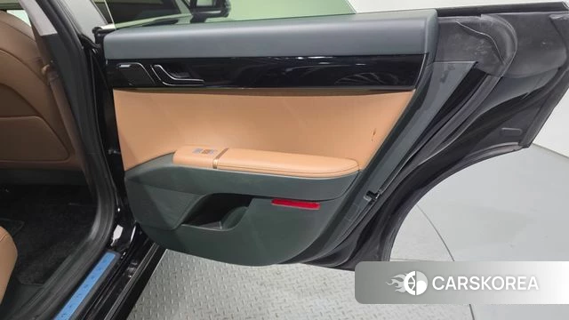 Hyundai Grandeur Hybrid (GN7) id 5011821 из Кореи 17