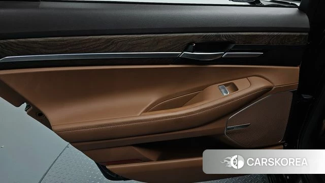 Genesis G90 id 5023150 из Кореи 17