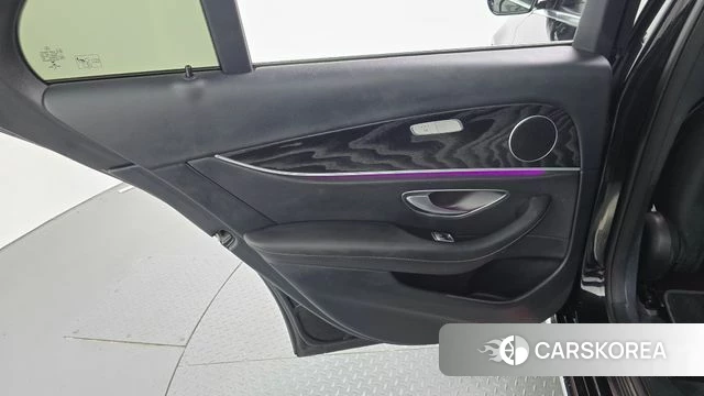 Mercedes-Benz E-Class W213 id 5018957 из Кореи 17