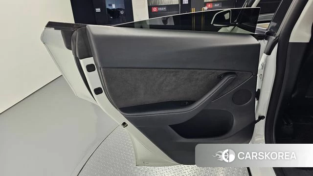 Tesla Model Y id 5047488 из Кореи 17