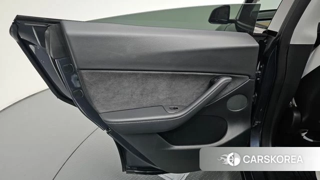 Tesla Model Y id 4951991 из Кореи 17