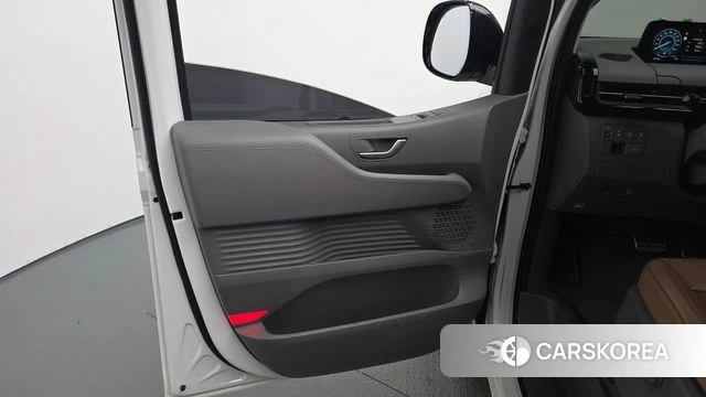 Hyundai Staria id 4749170 из Кореи 17