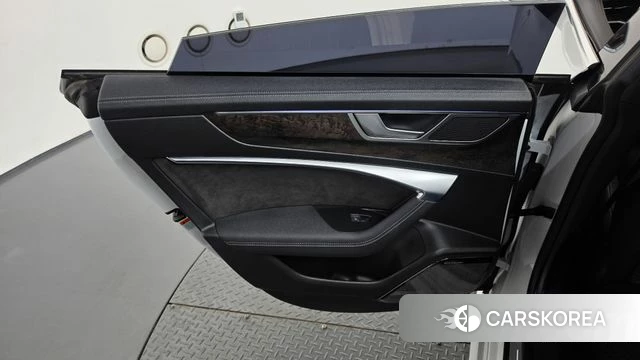 Audi A7 (4K) id 5023277 из Кореи 17
