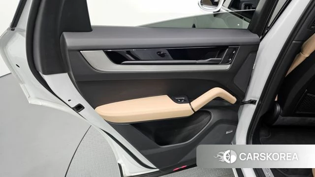Porsche Cayenne (PO536) id 4516035 из Кореи 17