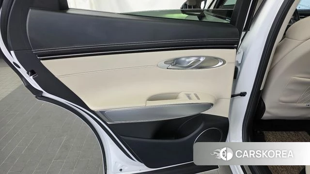 Genesis GV70 id 4996070 из Кореи 17