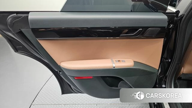Hyundai Grandeur Hybrid (GN7) id 4720056 из Кореи 17