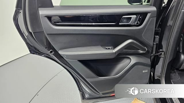 Porsche Cayenne (PO536) id 4918663 из Кореи 17
