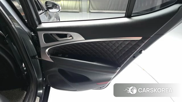 Genesis G70 id 5029227 из Кореи 17