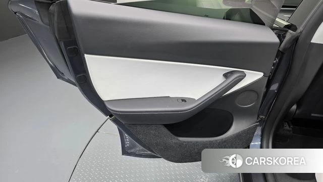 Tesla Model Y id 4899101 из Кореи 17