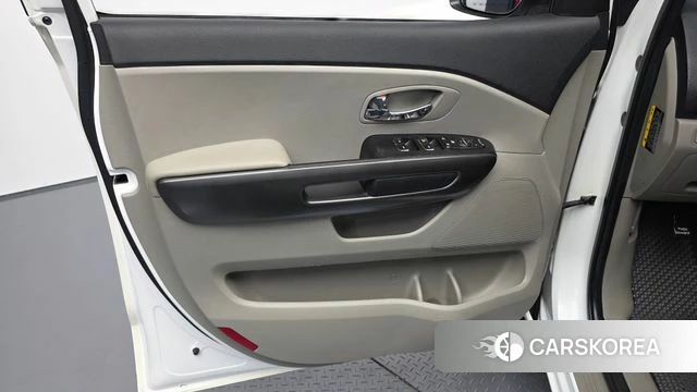 Kia The New Carnival id 4978150 из Кореи 17