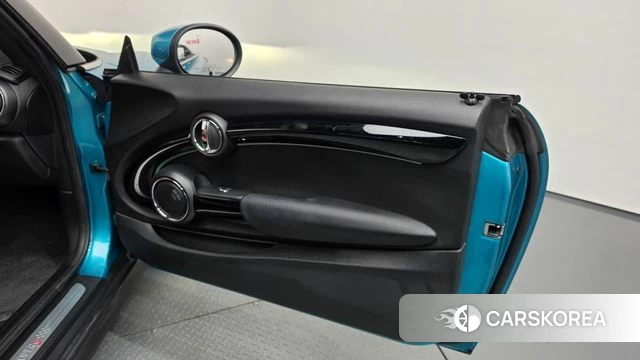 Mini Cooper S Convertible id 5035074 из Кореи 17
