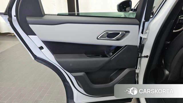 Land Rover Range Rover Velar id 4940984 из Кореи 17