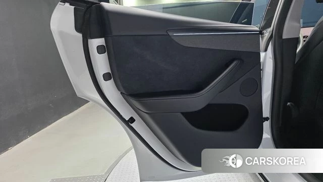 Tesla Model Y id 4980108 из Кореи 17