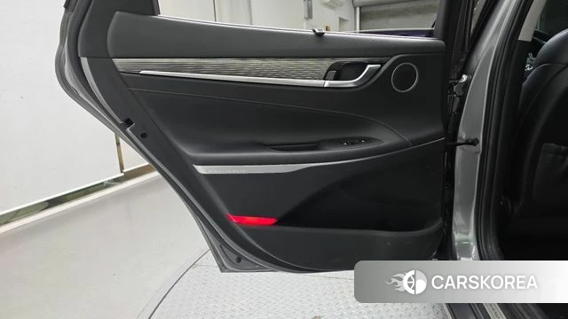 Hyundai Grandeur IG id 5054796 из Кореи 17