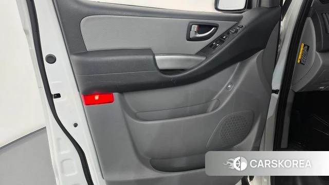 Hyundai The New Grand Starex id 4997934 из Кореи 17
