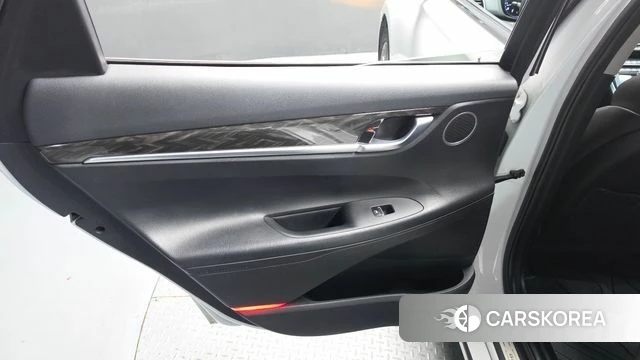 Hyundai Grandeur IG id 5018684 из Кореи 17
