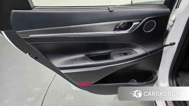 Hyundai Grandeur IG id 5018859 из Кореи 17