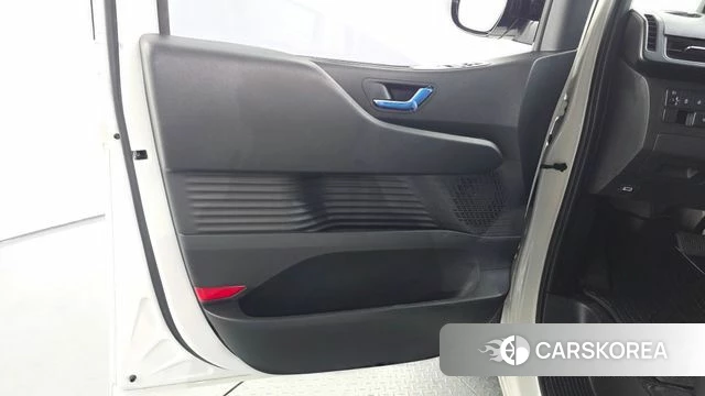Hyundai Staria id 5016624 из Кореи 17