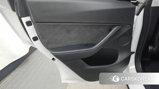 Tesla Model Y id 5047415 из Кореи 17