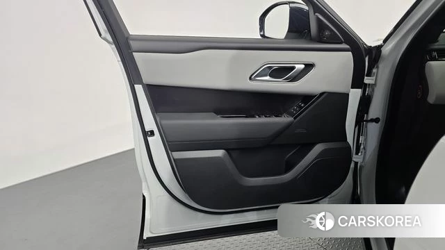 Land Rover Range Rover Velar id 4897736 из Кореи 17