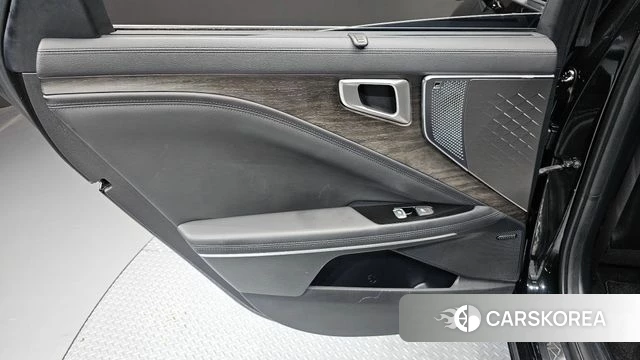 Kia K8 Hybrid id 5040269 из Кореи 17