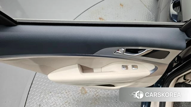 Genesis The New G70 id 5046109 из Кореи 17