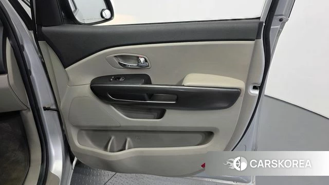 Kia The New Carnival id 5041875 из Кореи 17