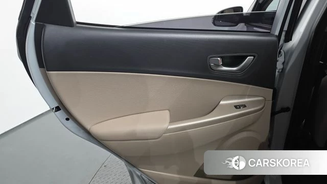 Hyundai Kona Hybrid id 5041465 из Кореи 17