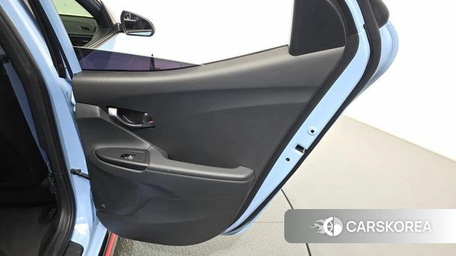 Hyundai Veloster (JS) id 4953009 из Кореи 17